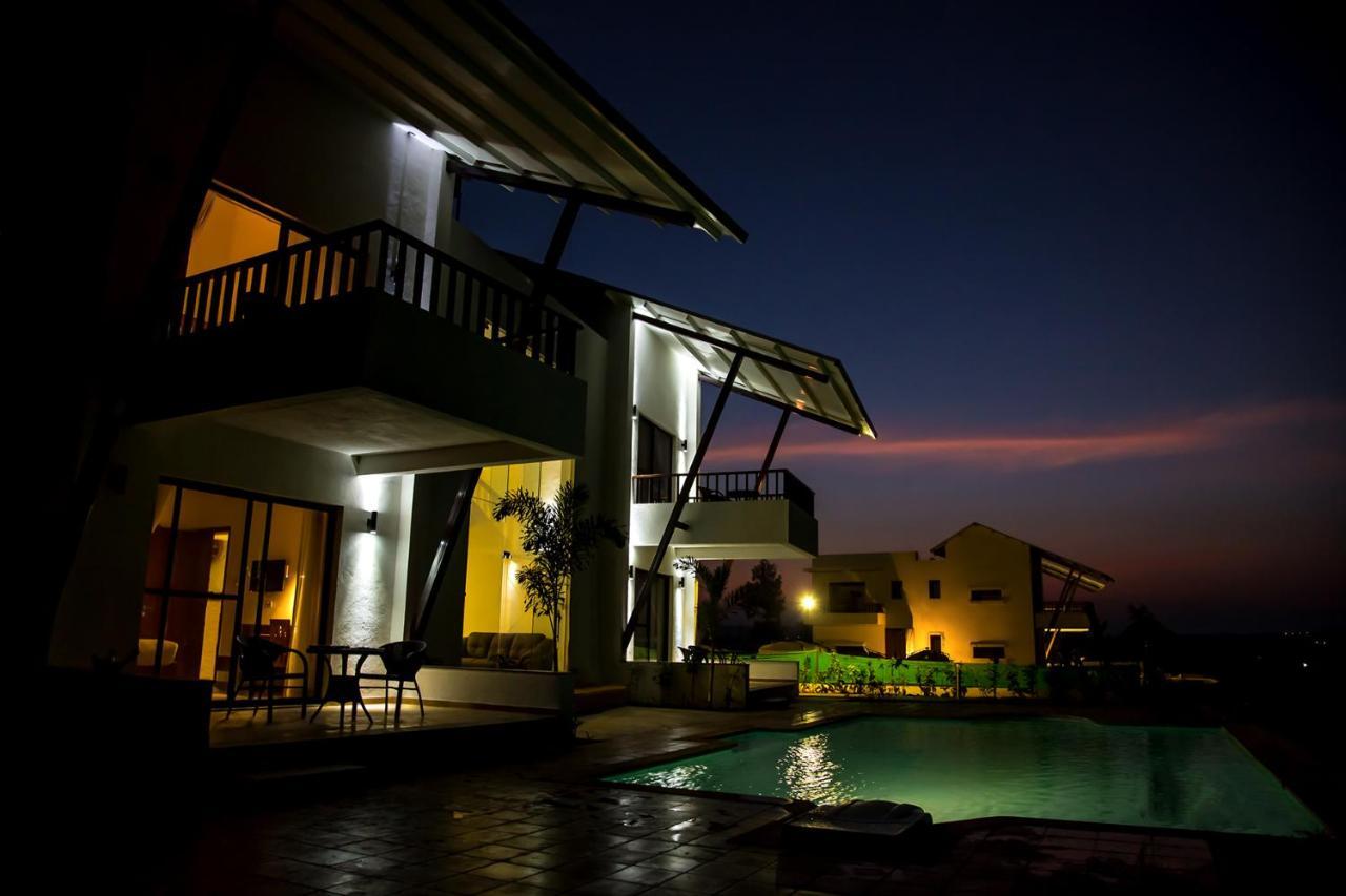 Soma Vineyard Resort -Nashik Exterior foto